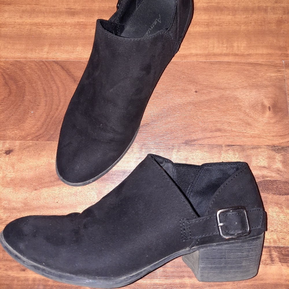Womens American Eagle ankle booties